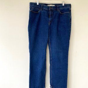 Levis Perfect Waist 525 Straight Leg Jeans Size 16